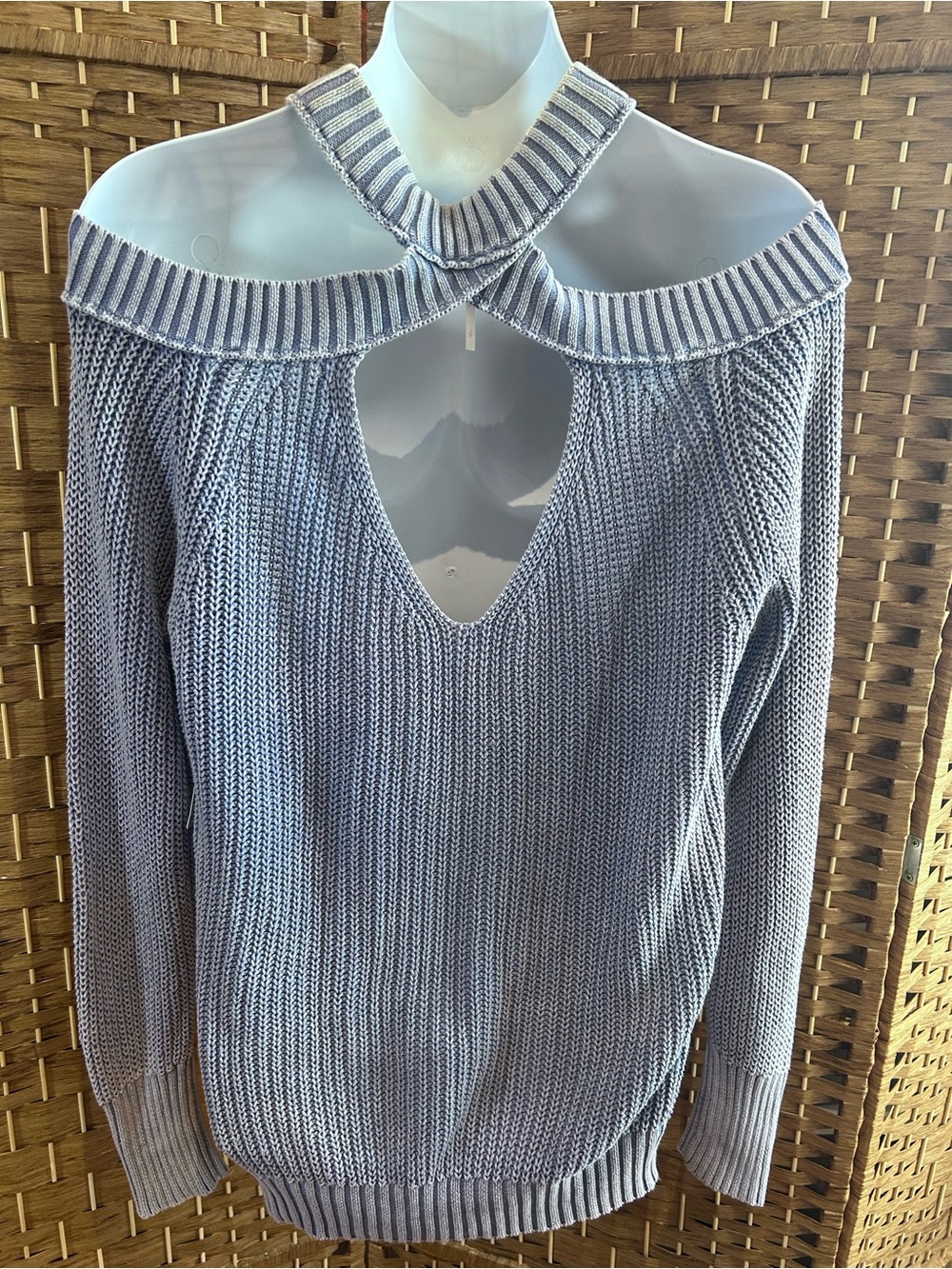 Cold-Shoulder Ribbed Knit Sweater - Light Blue - Picture 7 of 8